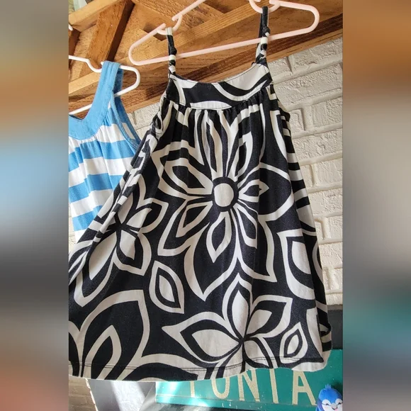 Old Navy Carters  Girls Summer Tank Tops Stripes 2 For 1 Size 6/7 - Picture 5 of 9